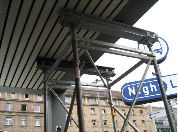Überdachung Verkehrsinsel Hbf